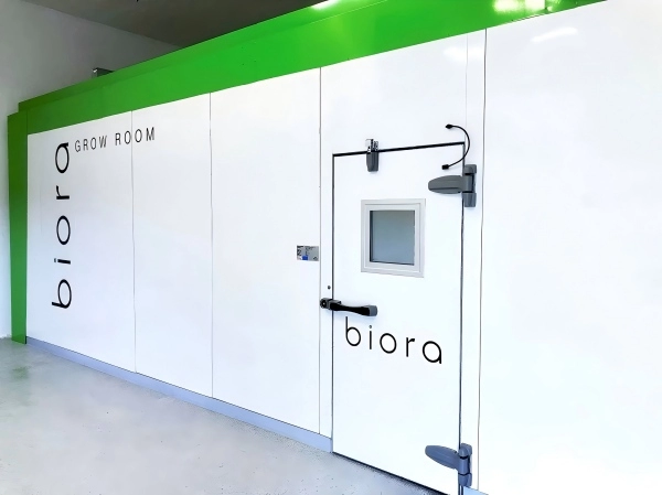 内置步入式植物生长舱